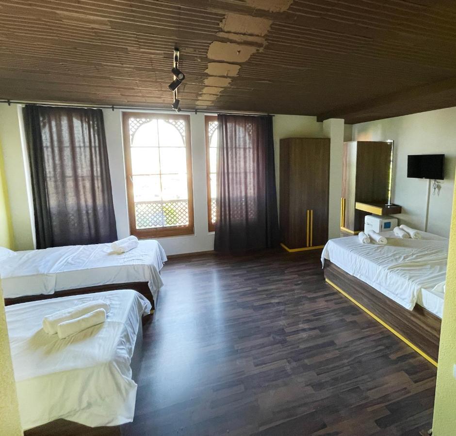 Hotel Hiserra Призрен Экстерьер фото